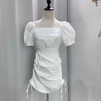 2023 lete nové námestie golier, krátke rukávy šaty šnúrkou nepravidelný pás zoštíhľujúce šaty dámskej módy